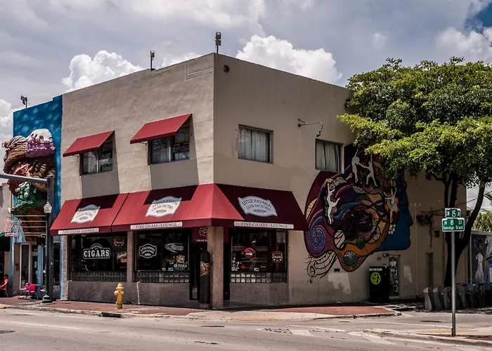B2 Best Value On Private Bedroom With Private Bathroom In Little Havana, Miami