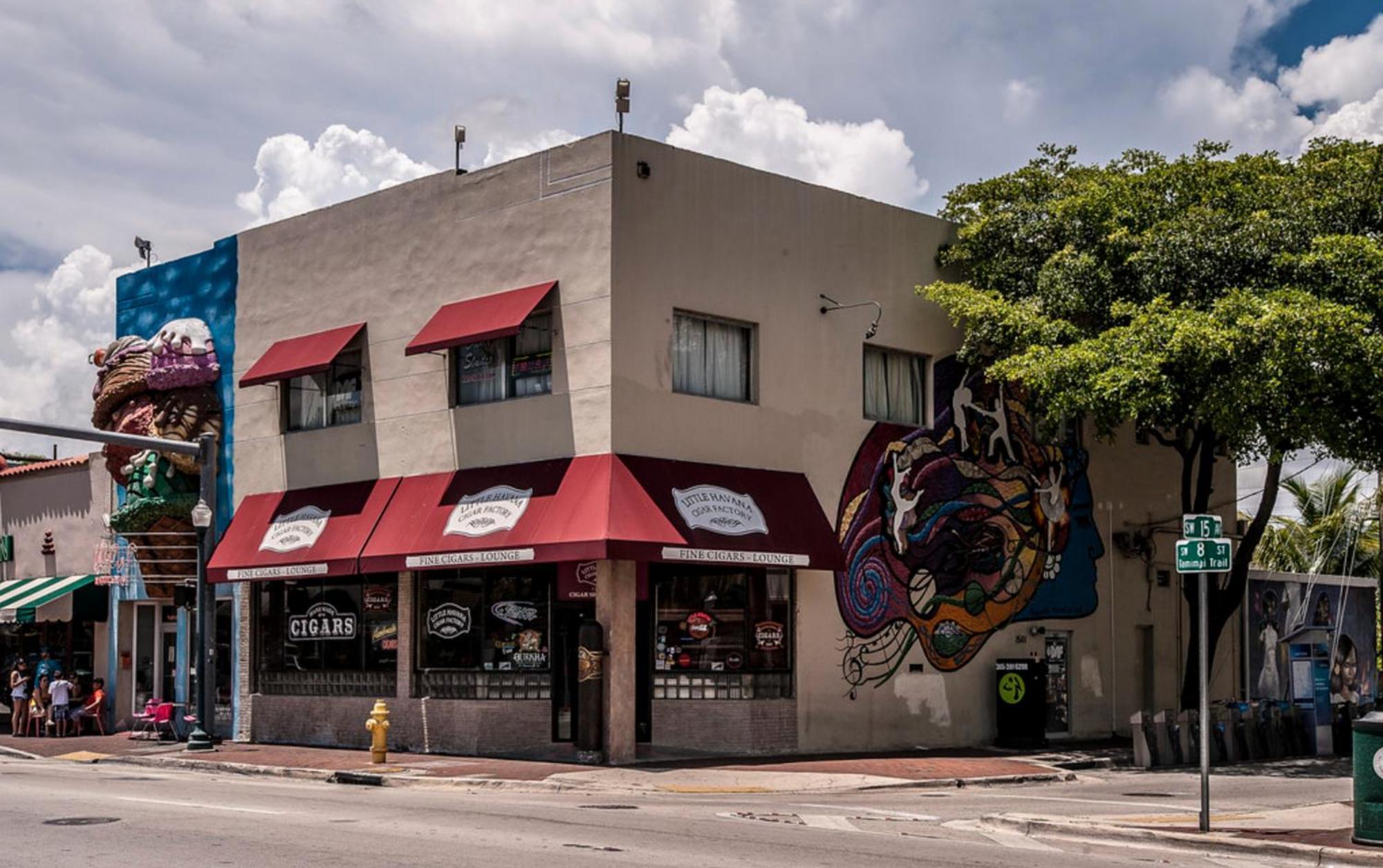 Séjour chez l'habitant B2 Value On Private Bedroom With Private Bathroom In Little Havana, Miami